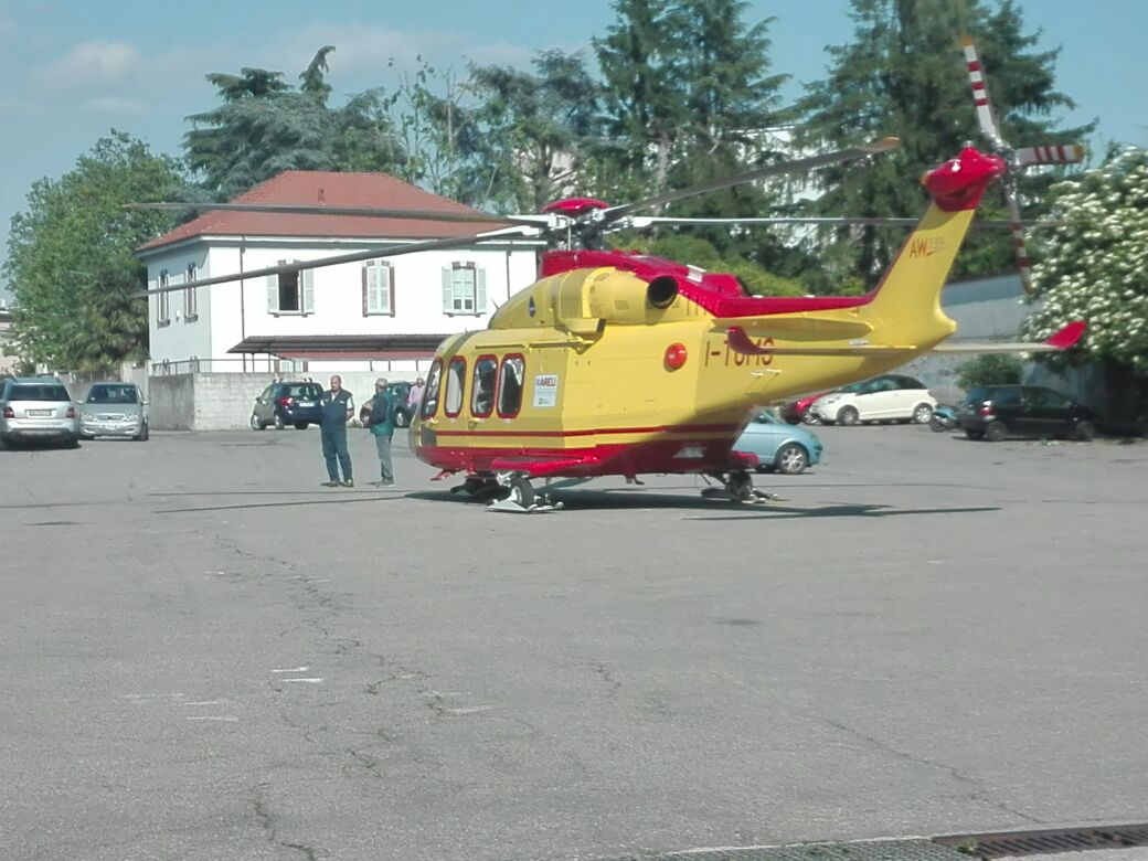 Tragedia a Nesso: cade dalla finestra di casa e muore