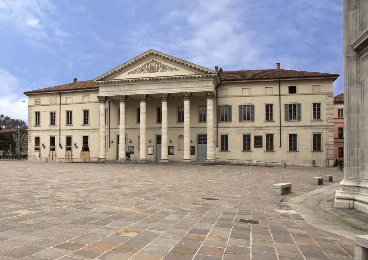 Festival dei laghi lombardi a Como arriva Enzo Iacchetti