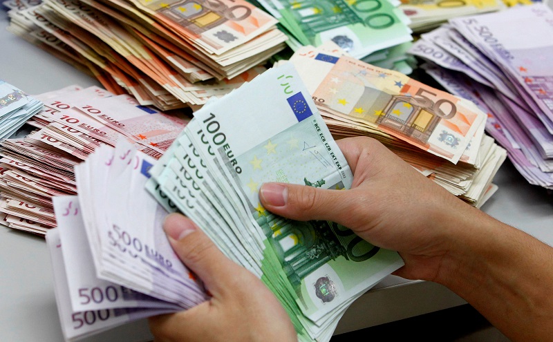 Contributo a fondo perduto: nel Lecchese presentate 6.589 domande