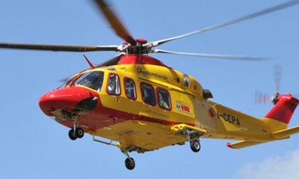 Si schianta in bici: 12enne trasportato in elicottero in ospedale a Bergamo. E' in gravi condizioni