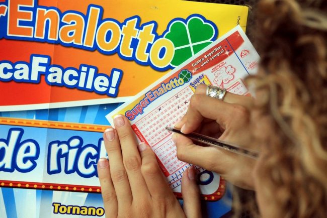 Sei al SuperEnalotto, il titolare del bar: “Spero in un messaggio di ringraziamento”
