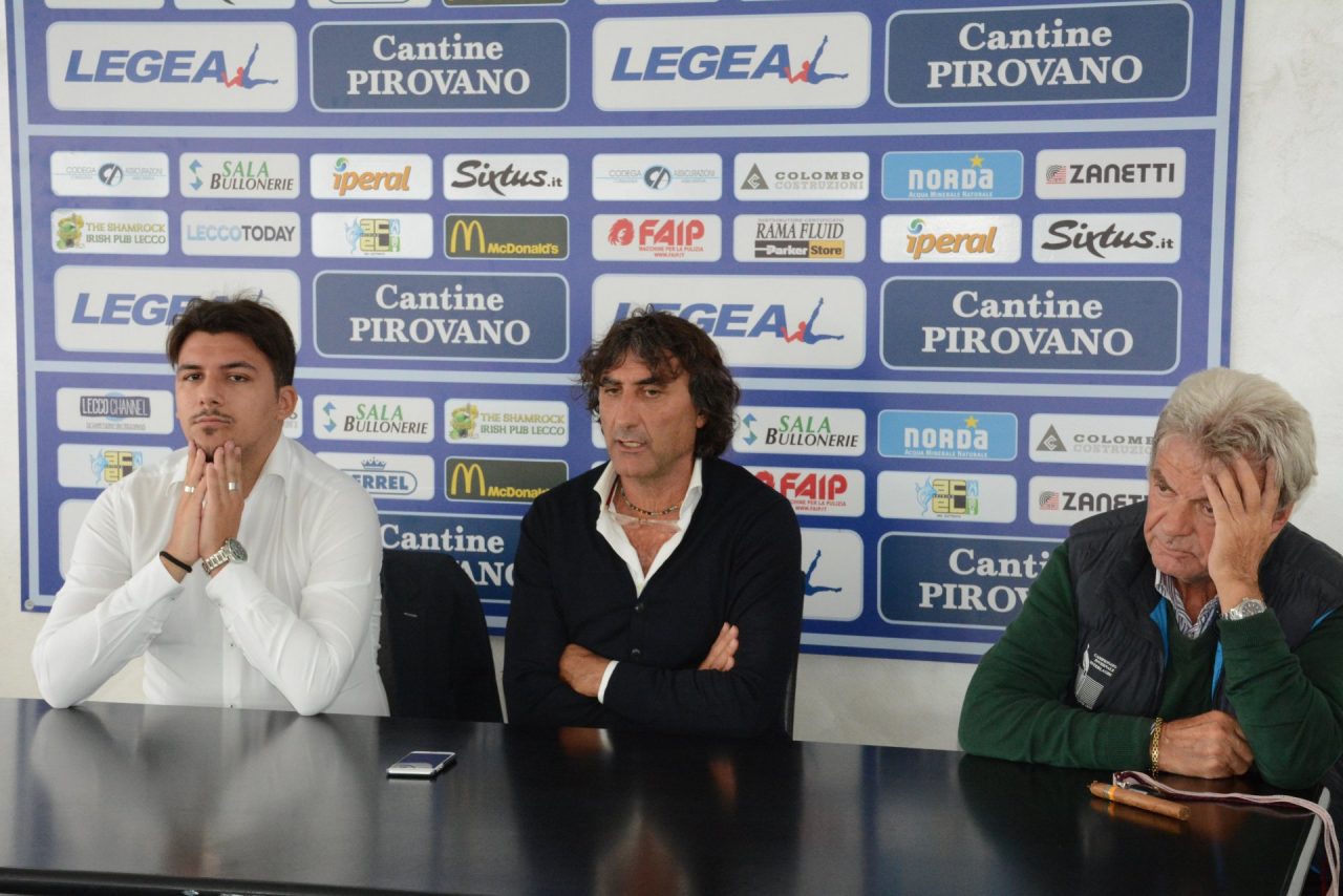 Panchina Lecco De Paola Qui calcio professionistico