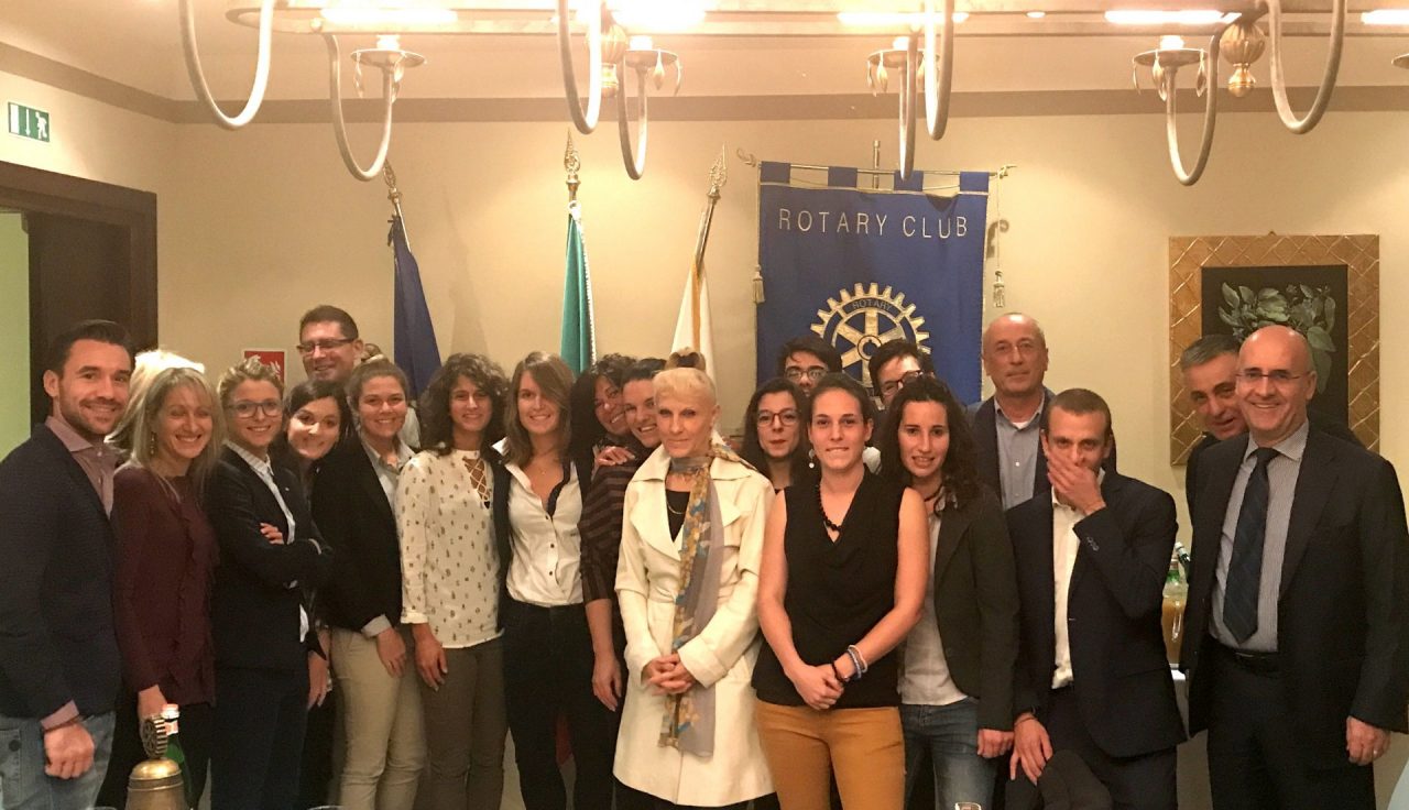 Rotary Club Lecco Manzoni dona speranza