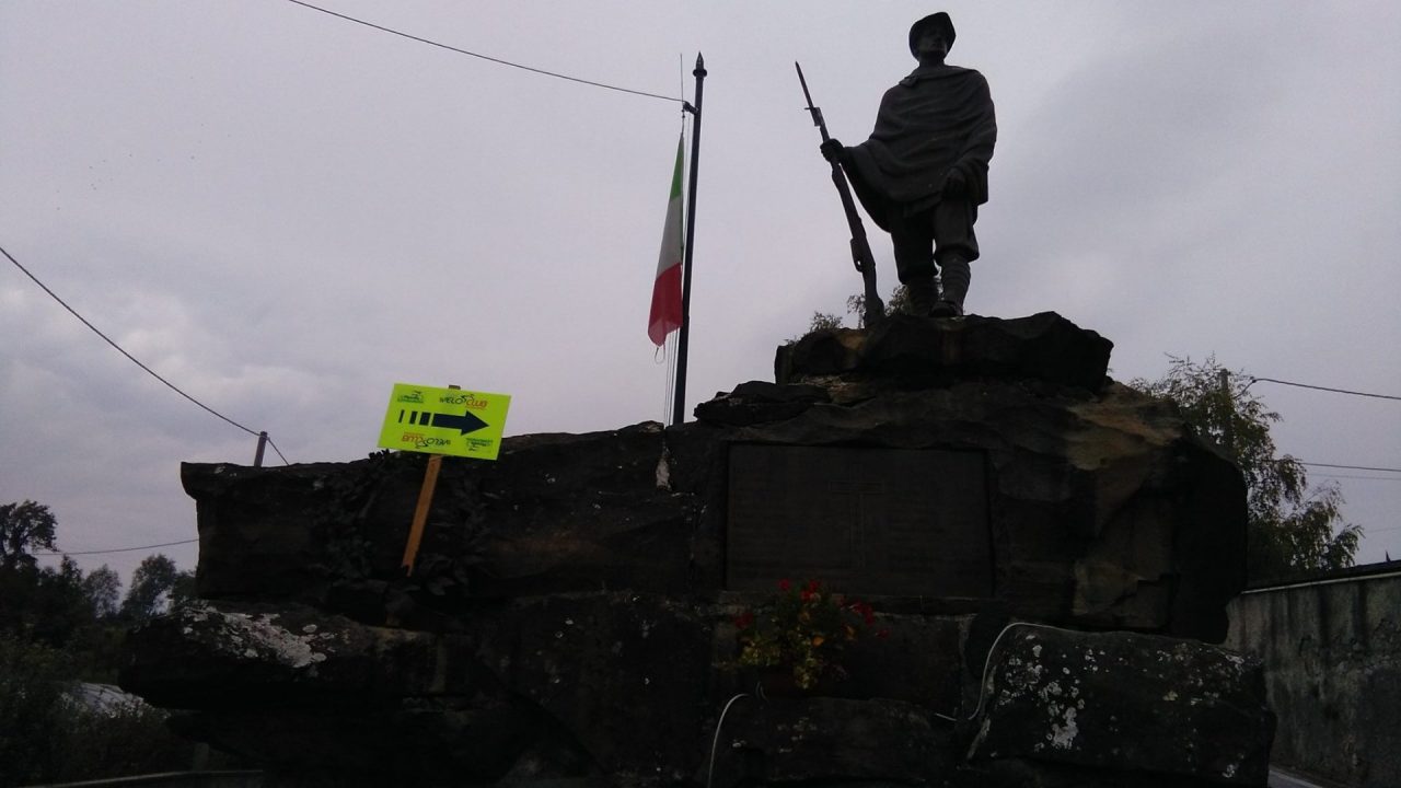 Piccolo Giro di Lombardia, a Ello è polemica