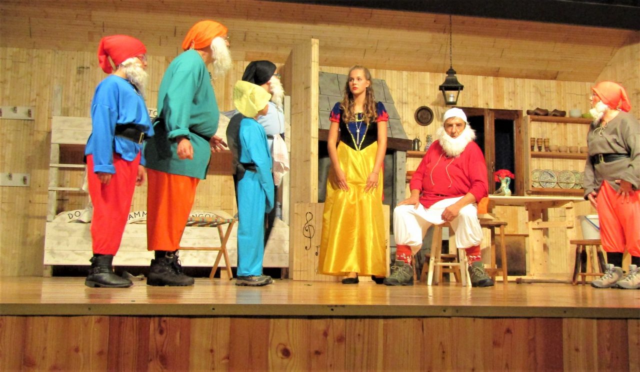 A Merate grande successo per il musical Biancaneve FOTO