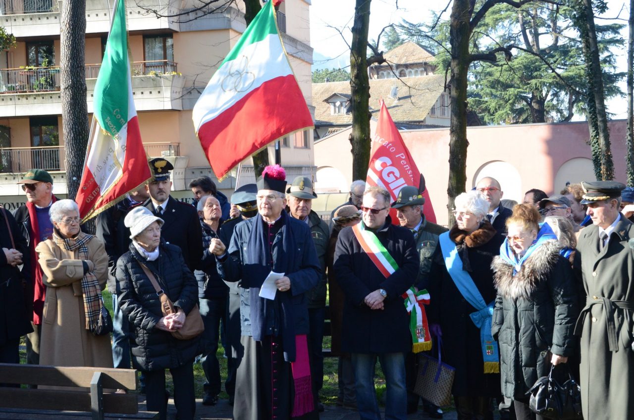 Anpi condanna i volantini fascisti a Lecco