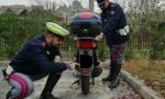 Assicuratore lecchese derubato della moto