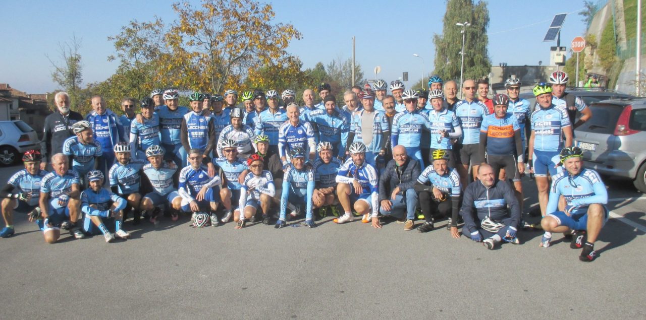 Pedale Lecchese, vittoria in volata di Riva nella sfida in famiglia FOTO