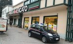 Rapina al Gran Mercato, malvivente armato e in fuga