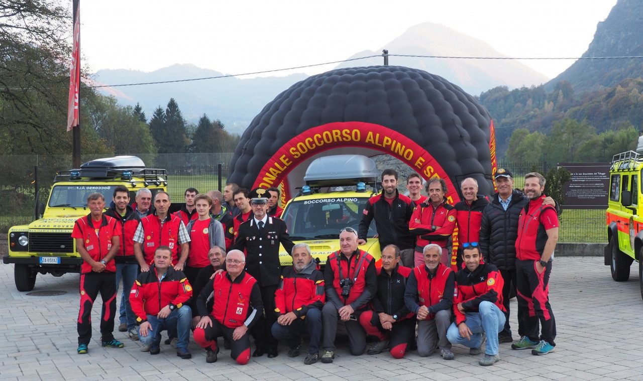 Inaugurata la nuova jeep della Protezione civile