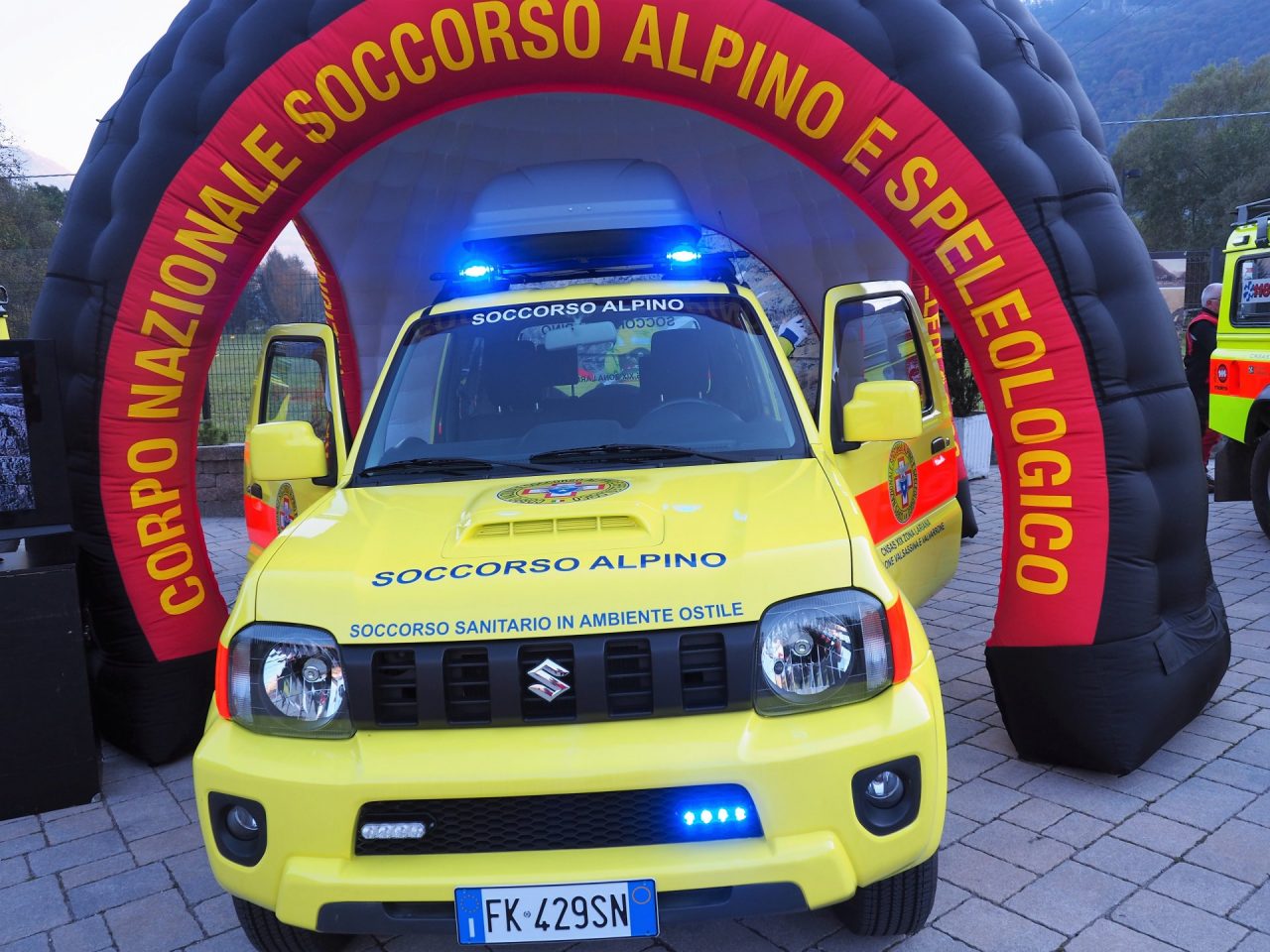Il Soccorso Alpino ringrazia tutti i benefattori per il nuovo mezzo