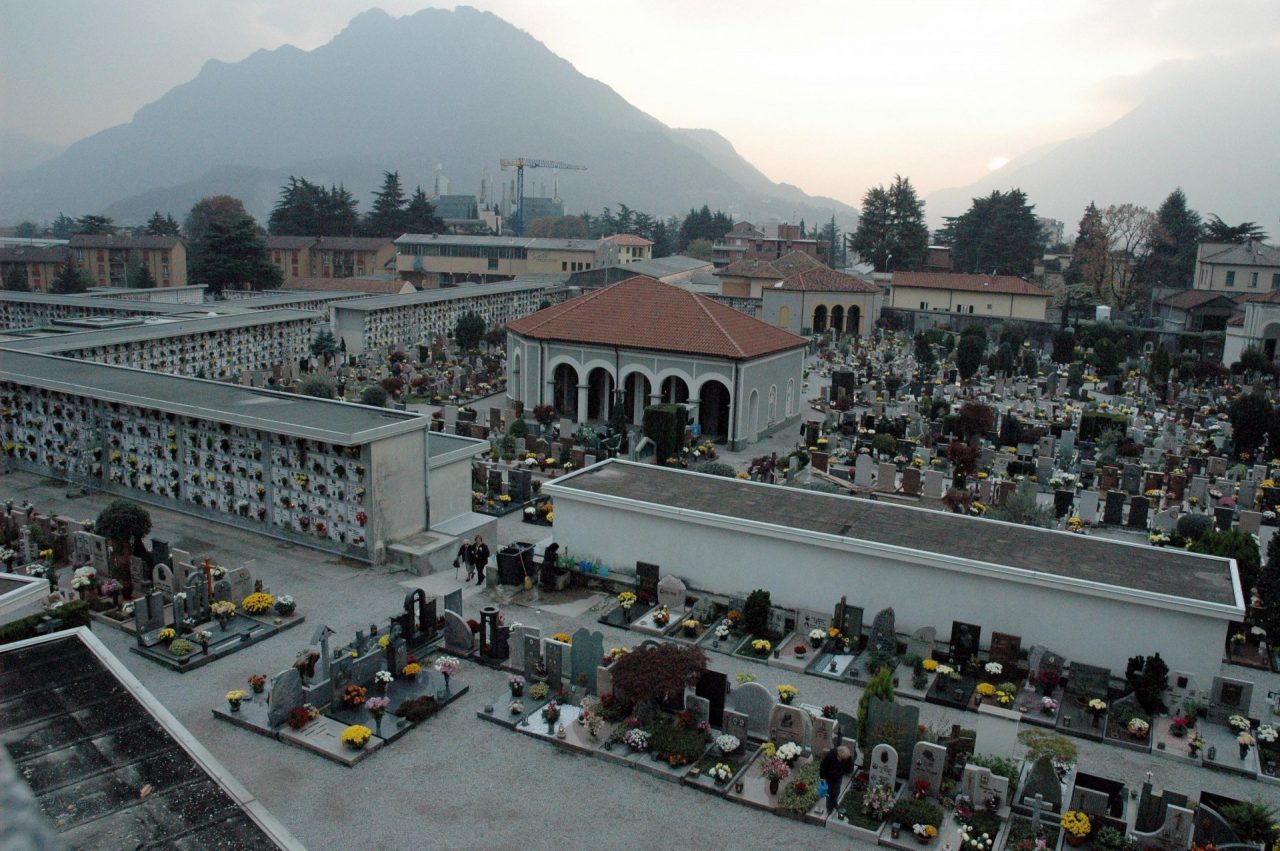 Commemorazione dei defunti: il Comune chiede attenzione e responsabilità. Protezione civile fuori dai cimiteri