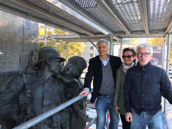 Sopralluogo di Valsecchi al Monumento ai Caduti