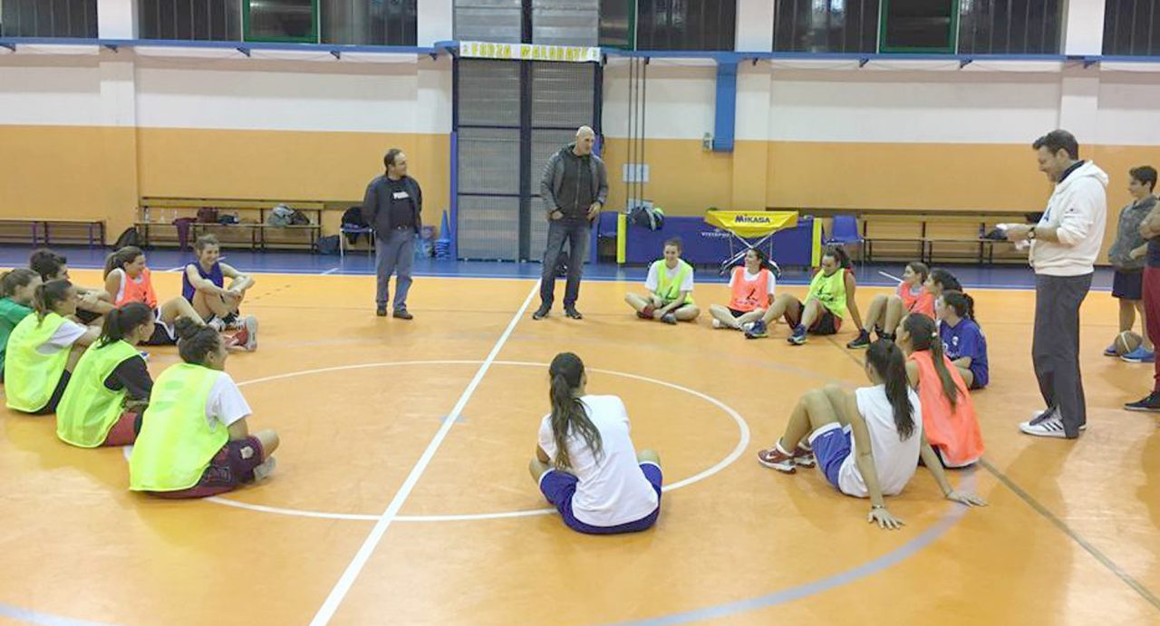 Antonello Riva tifoso d’eccezione della Lecco Basket Women