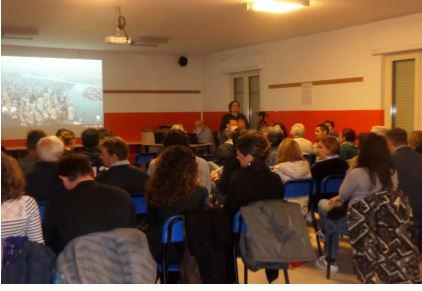 Assemblea a Calolzio sulle esalazioni maleodoranti
