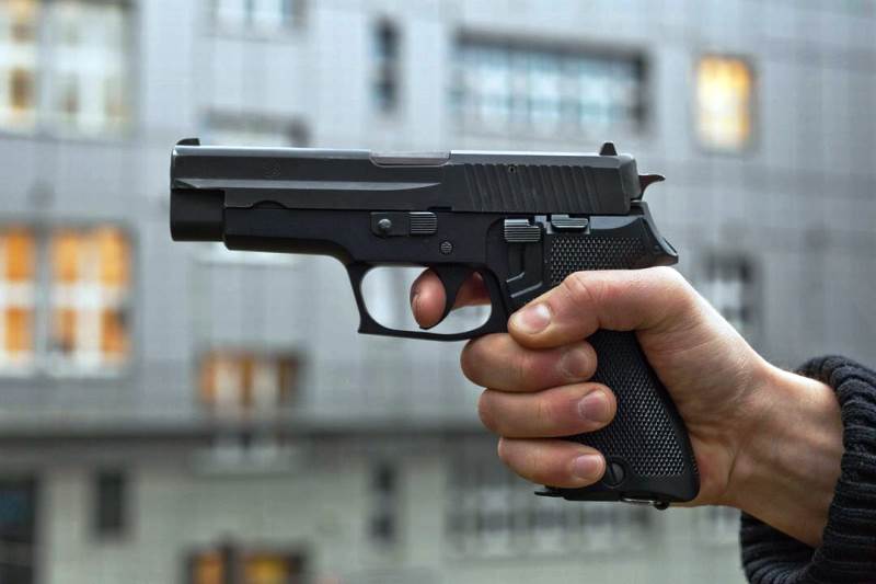 Sparò un colpo di pistola si è costituito