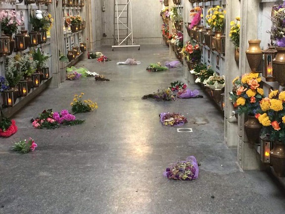 Cimitero saccheggiato rinvenuta la refurtiva