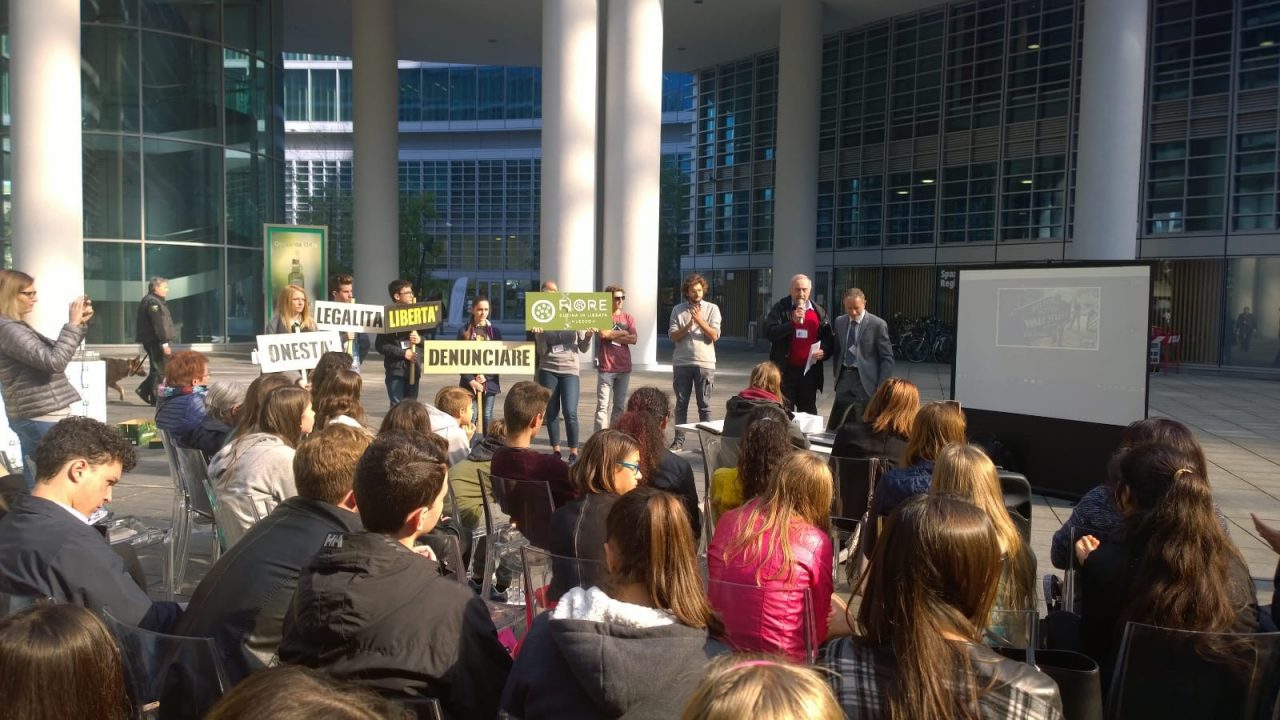 Studenti lecchesi in campo per la legalità