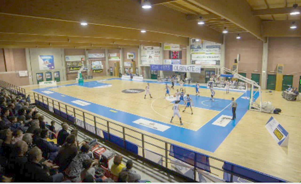 Al PalaRavasio si scrive la storia del basket lecchese, derby in B fra Gordon e Gimar