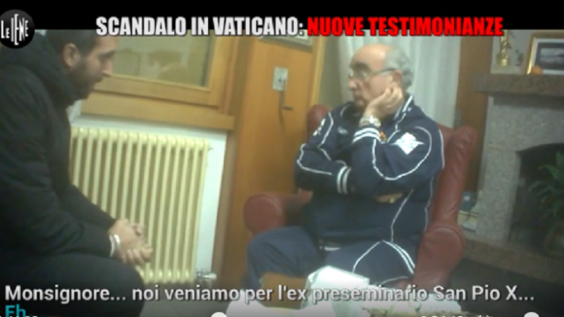 Abusi sessuali Le Iene accusano ex vescovo di Como di aver insabbiato