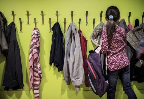 Bidello molestatore i bimbi avevano segnalato comportamenti strani