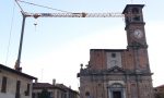 Gru minaccia la chiesa parrocchiale