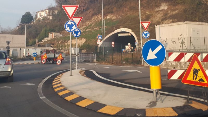 Tunnel di Pusiano chiuso, traffico sulla Como-Lecco