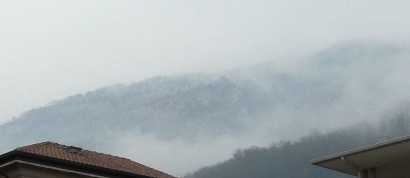 Spruzzata di neve sui monti lecchesi. E il meteo non migliora