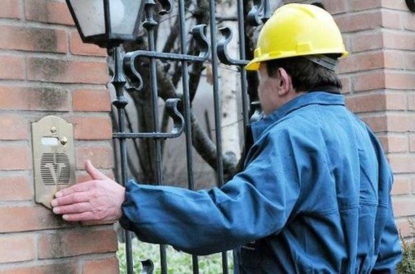 Falsi addetti di gas e luce, occhio alla truffa
