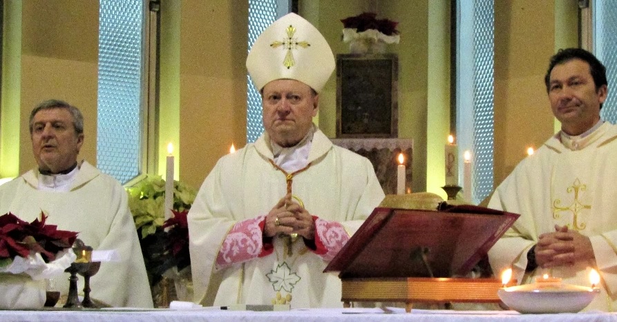 Il cardinale Ravasi fa tappa nella cappella dell’ospedale di Merate VIDEO