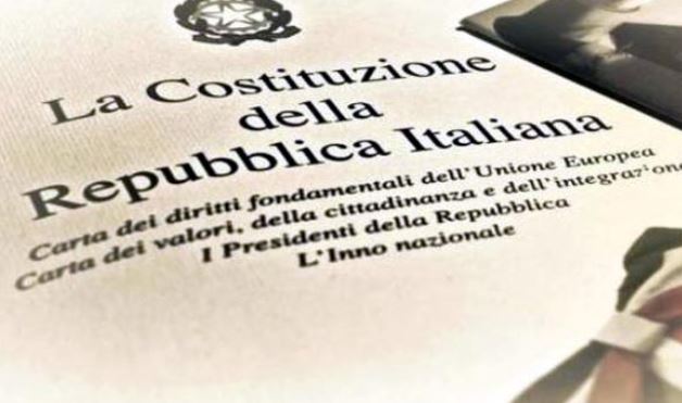 A raccolta i cittadini del 1948: si festeggia la Costituzione