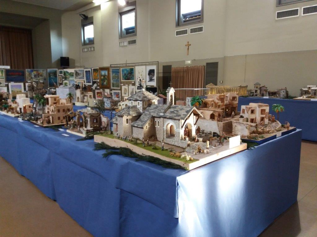 Presepi in mostra a Olate FOTO