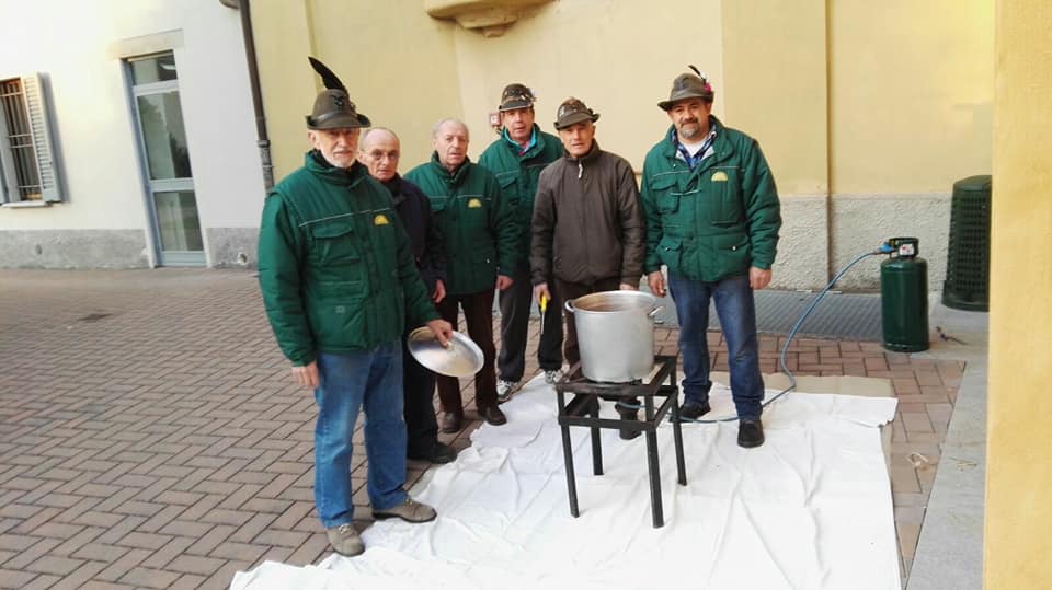 Camminata delle Lanterne a Osnago FOTO