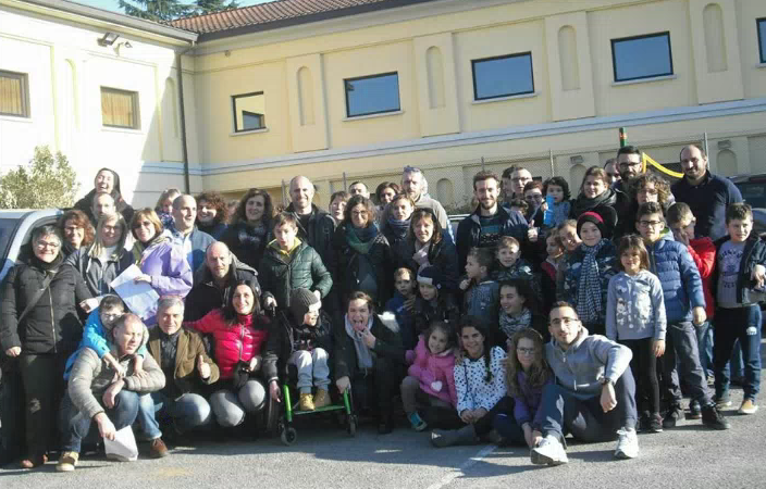 Un augurio solidale dalla Comunità pastorale