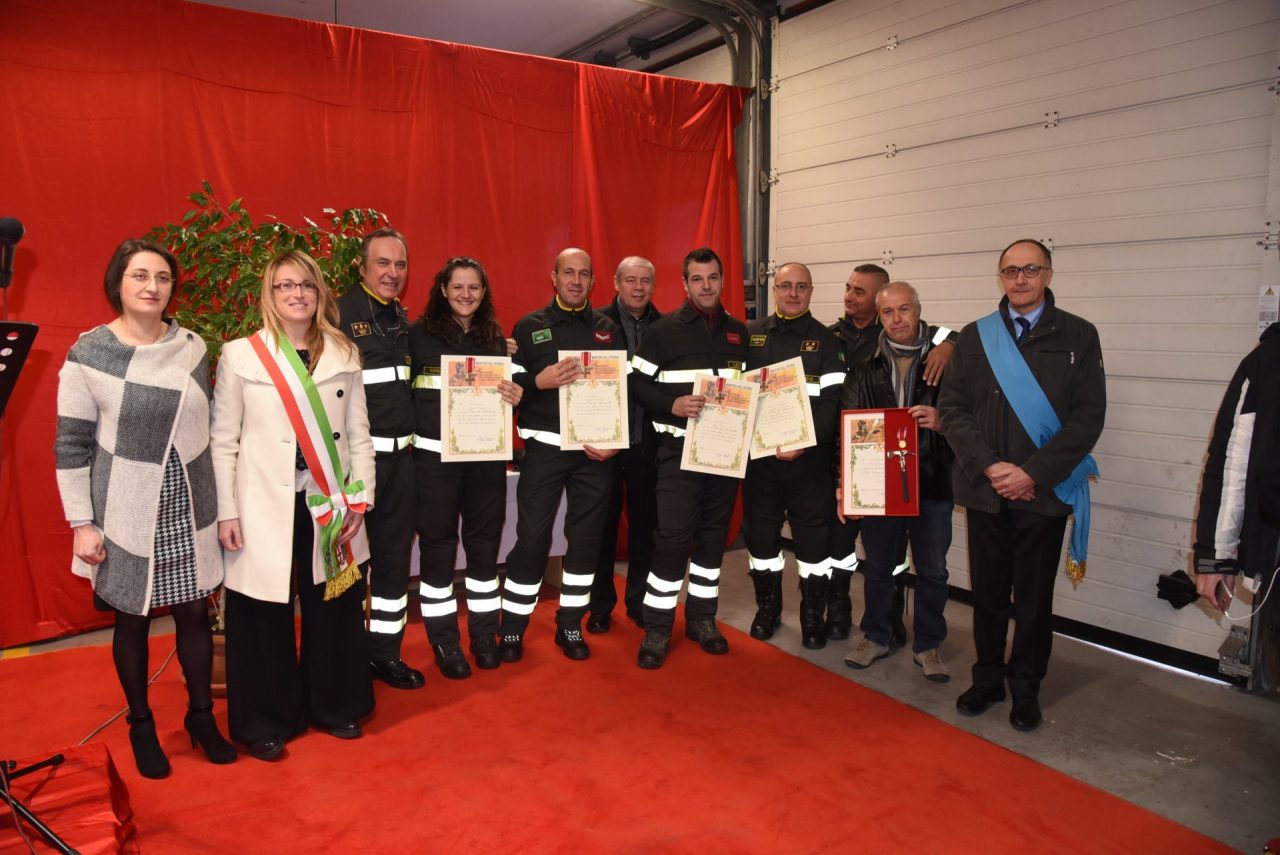 I pompieri lecchesi celebrano Santa Barbara FOTO E PREMIATI