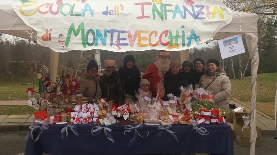 Zampognari ai mercatini di Natale VIDEO