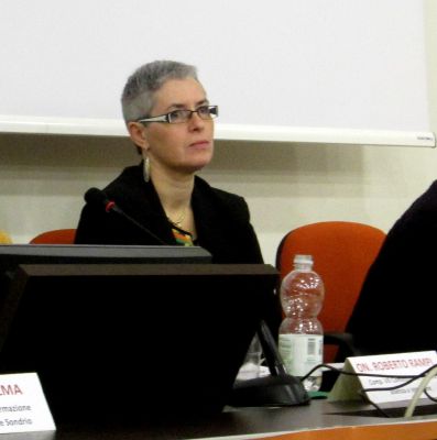 Silvia Sesana e le trame della politica