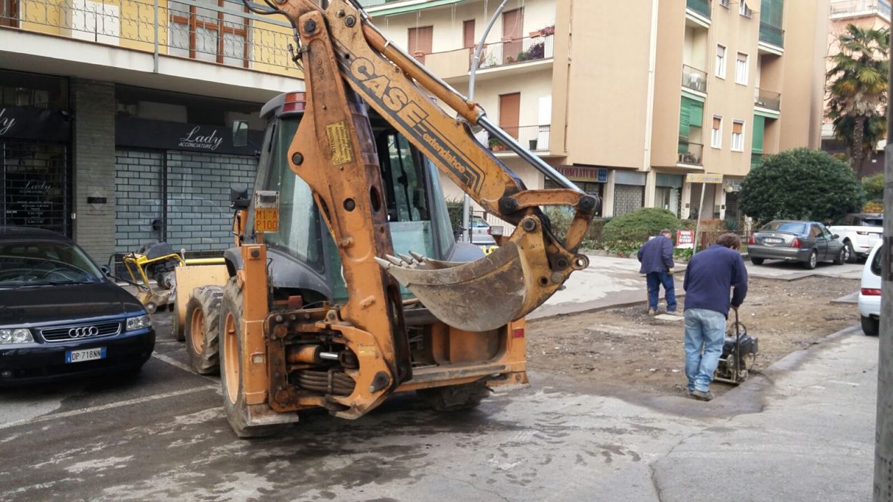 Via Pascoli, finalmente si riasfalta VIDEO