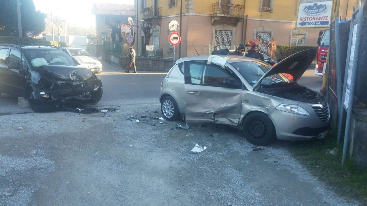 Incidente a Beverate, feriti i due conducenti VIDEO