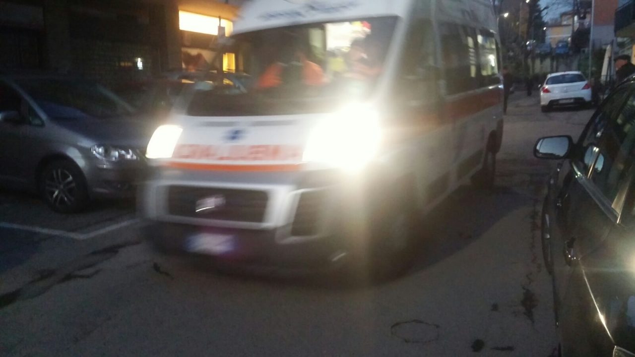 Morta l’anziana colta da malore in centro a Merate