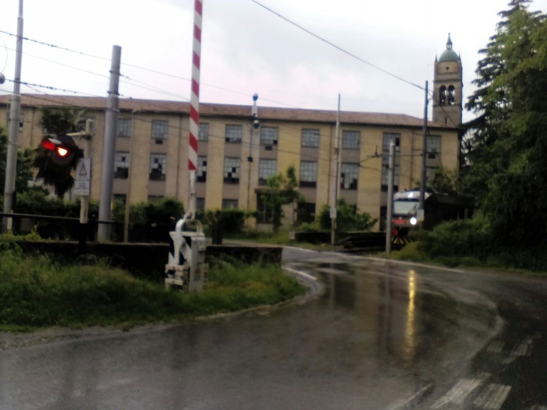 Passaggio a livello chiuso di notte dal 14 al 22 giugno