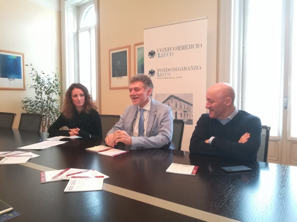 Barman, videomaker e lingue: ecco i corsi di formazione di Confcommercio