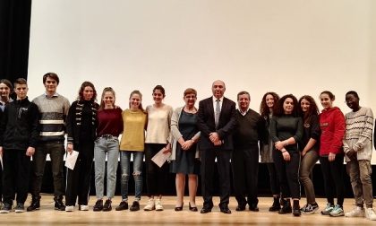 Studenti lodevoli premiati dal sindaco FOTO