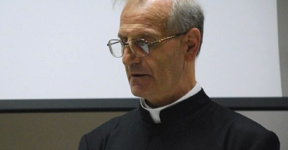 E’ morto monsignor Achille Sana, fu rettore al Collegio di Celana