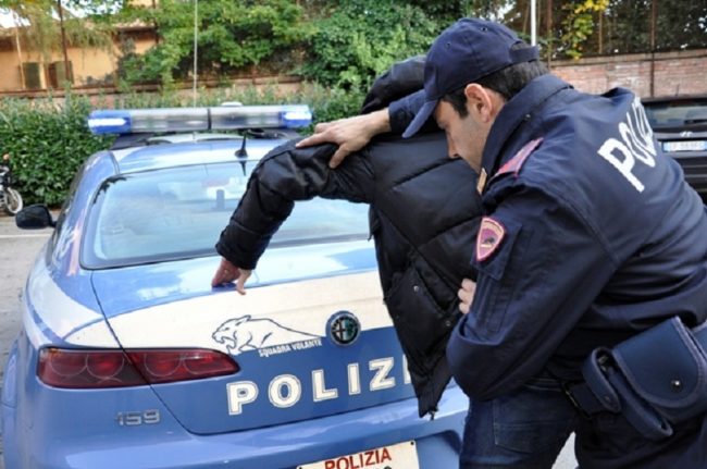 Arrestato pedofilo pendolare fra Como e Brescia