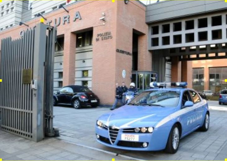 Lecco: annuncia il suicidio su Instagram. Gli agenti la salvano prima che si getti dal ponte