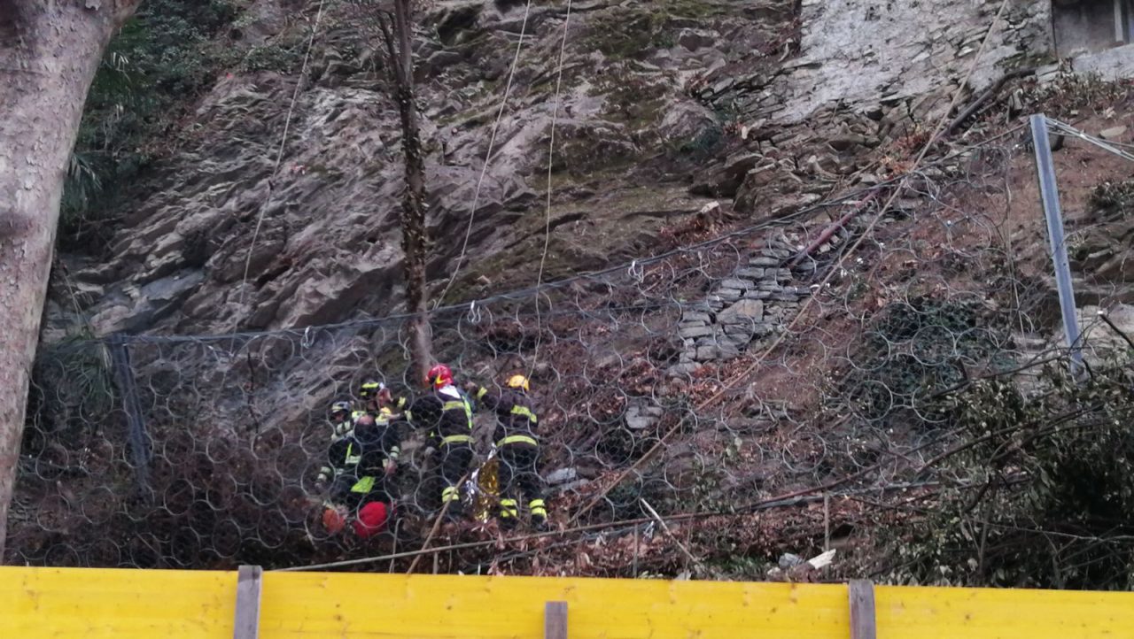 Precipita da 30 metri operaio muore a Villa d’Este FOTO e VIDEO