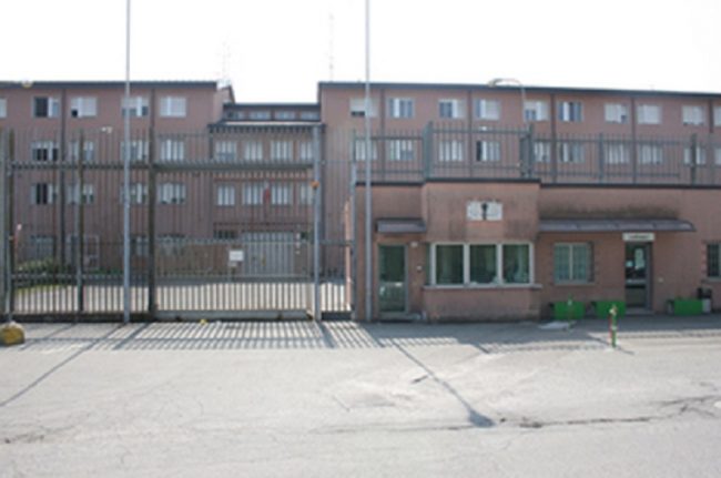 Si suicida in carcere al Bassone di Como