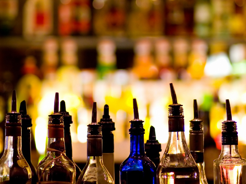 Alcol vietato di notte, Riva: “Non scarichiamo colpe sui baristi”