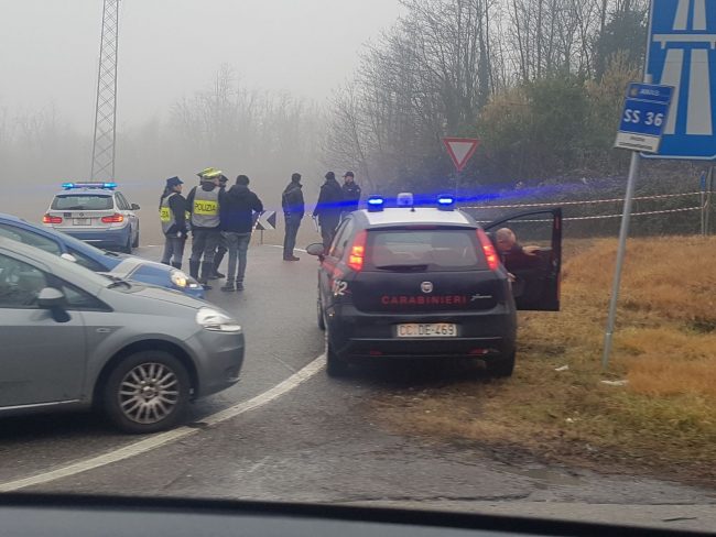 Omicidio in Brianza cadavere su una rampa della Statale 36